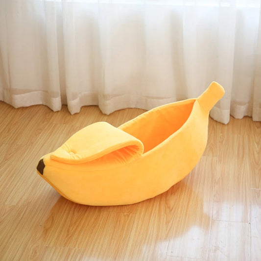 Cozy Banana-Shaped Pet Bed | Warm Soft Cat Nest & Dog Mat